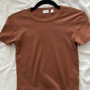 aritzia sunday best t shirt brown